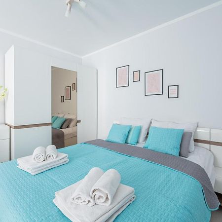 Apartament Z Balkonem Przy Latarni 150M Od Morza Kołobrzeg Eksteriør bilde