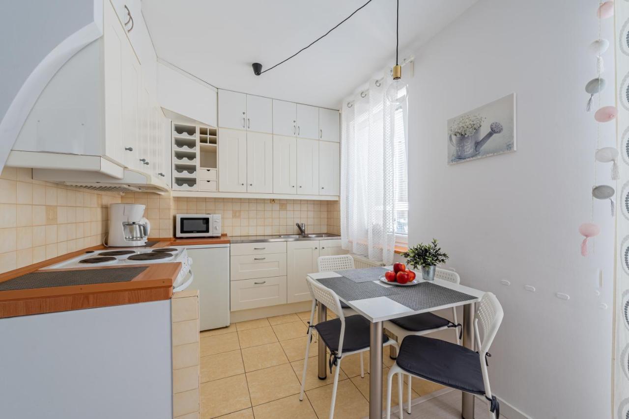 Apartament Z Balkonem Przy Latarni 150M Od Morza Kołobrzeg Eksteriør bilde